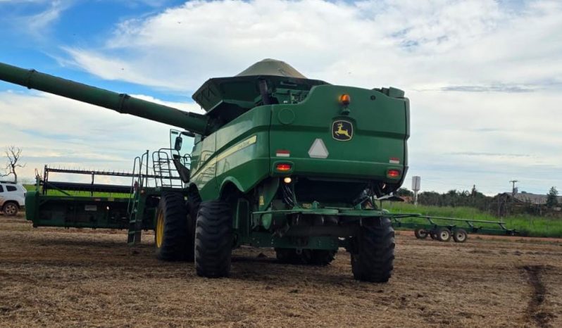 COLHEITADEIRA JOHN DEERE S670 – PLATAFORMA DRAPER 35 PÉS C/ PILOTO completo