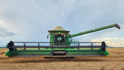 COLHEITADEIRA JOHN DEERE S670 – PLATAFORMA DRAPER 35 PÉS C/ PILOTO completo