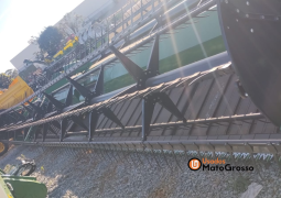 COLHEITADERIA JOHN DEERE S770 – PLATAFORMA 40 PÉS DRAPER completo