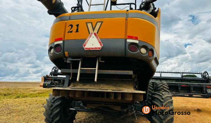 COLHEITADEIRA VALTRA BC 7800 – PLATAFORMA 40 PÉS DRAPER C/ PILOTO AUTOMÁTICO completo