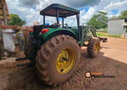TRATOR JOHN DEERE 6110J – C/ LÂMINA DIANTEIRA completo