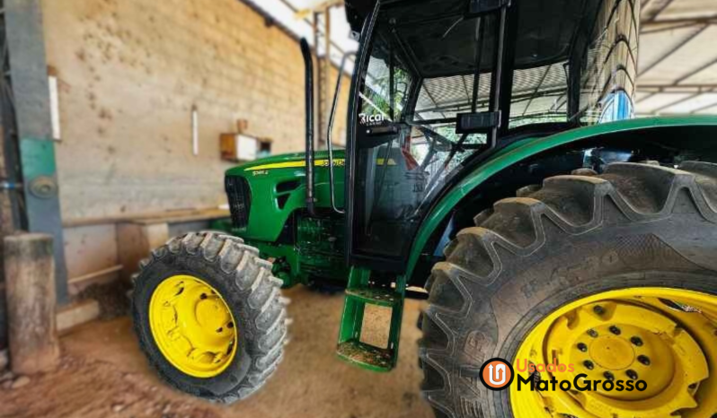 TRATOR JOHN DEERE 5085E completo