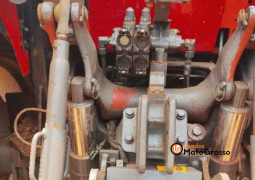 TRATOR MASSEY FERGUSON 4X4 6711 – C/ REVERSOR ELETRO-HIDRÁULICO “ÚNICO DONO” completo