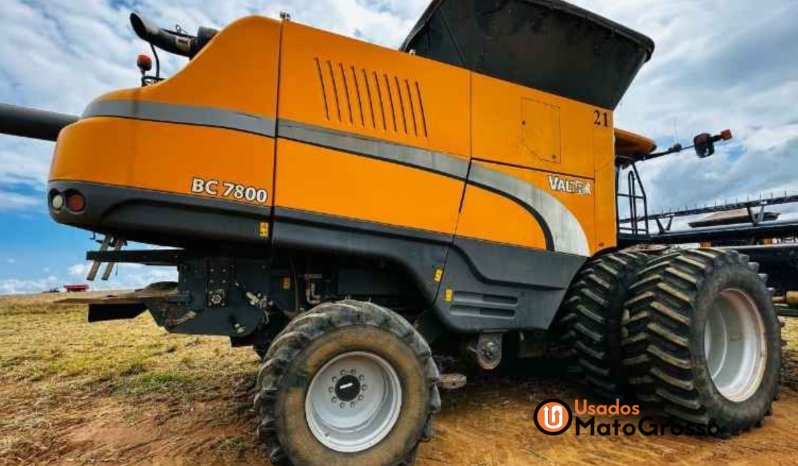 COLHEITADEIRA VALTRA BC 7800 – PLATAFORMA 40 PÉS DRAPER C/ PILOTO AUTOMÁTICO completo
