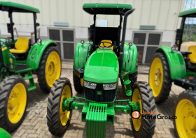 TRATOR JOHN DEERE 5080E