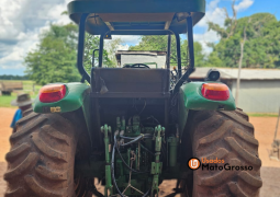 TRATOR JOHN DEERE 6110J – C/ LÂMINA DIANTEIRA completo