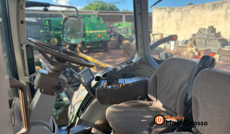 TRATOR JOHN DEERE 8335R – C/ PILOTO E GPS FILIPADO FRENTE E TRASEIRA SUSPENSÃO DIANTEIRA completo
