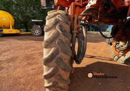 PULVERIZADOR JACTO UNIPORT 4530 – BARRA DE 36 METROS C/PILOTO E GPS POSSUI DIRECIONAL TRASEIRO completo