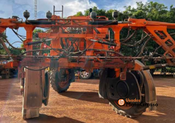 PULVERIZADOR JACTO UNIPORT 4530 – BARRA DE 36 METROS C/PILOTO E GPS POSSUI DIRECIONAL TRASEIRO completo
