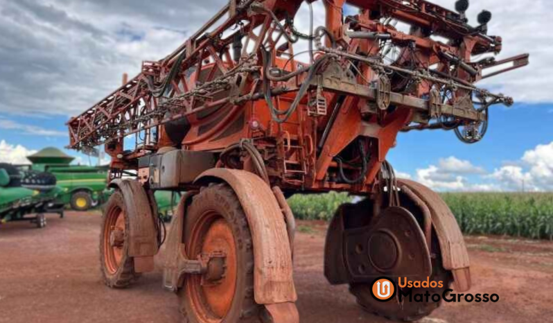 PULVERIZADOR JACTO UNIPORT 3030 – 32 METROS DE BARRA C/PILOTO E GPS TRIMBLE C/DIRECIONAL TRASEIRO completo
