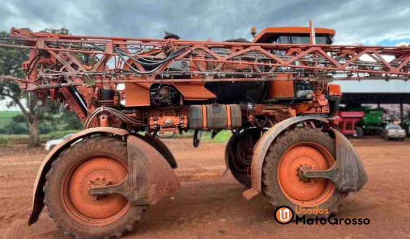PULVERIZADOR JACTO UNIPORT 3030 – 32 METROS BARRA C/ PILOTO E GPS TRIMBLE C/ DIRECIONAL TRASEIRO completo