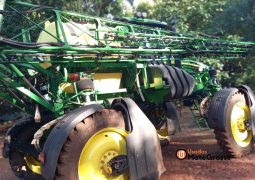 PULVERIZADOR JOHN DEERE M4040 – 36 METROS DE BARRA C/ PILOTO E GPS completo