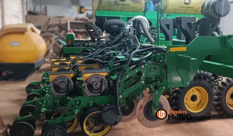 PLANTADEIRA JOHN DEERE DB MAXEMBERGE 27 LINHAS DE 45 CM completo