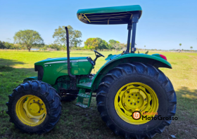 TRATOR JOHN DEERE 5075E
