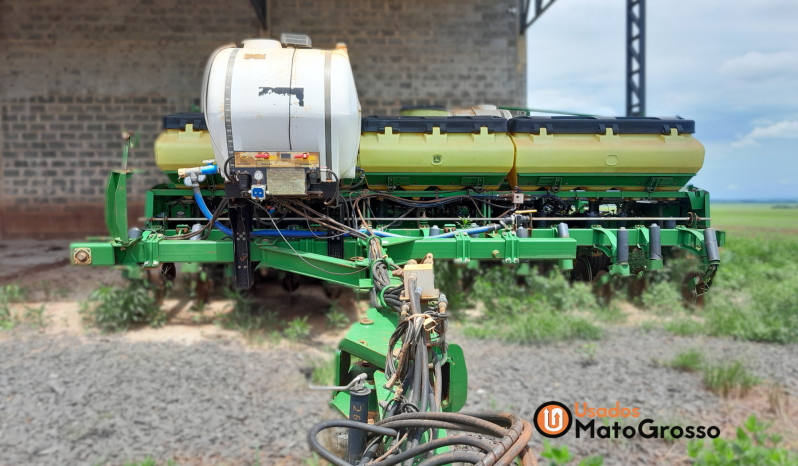 PLANTADEIRA JOHN DEERE 2126 –  C/ DISCO E BOTINHA E TANQUE DE INOCULANTE completo