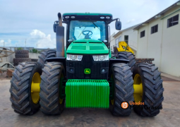 TRATOR JOHN DEERE 8400R – C/ PILOTO E GPS FILIPADO DIANTEIRO E TRASEIRO C/ SUSPENSÃO DIANTEIRA completo