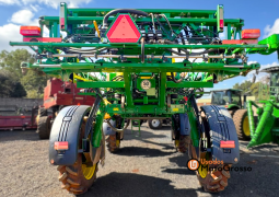 PULVERIZADOR JOHN DEERE M4025 – 27 METROS DE BARRA C/ PILOTO E GPS ANTENA 6000 completo