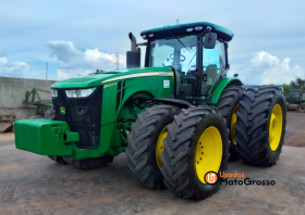 TRATOR JOHN DEERE 8400R – C/ PILOTO E GPS FILIPADO DIANTEIRO E TRASEIRO C/ SUSPENSÃO DIANTEIRA