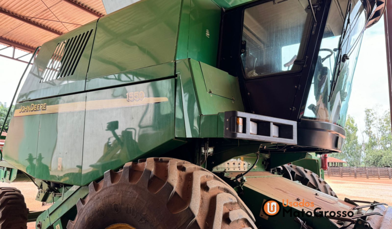 COLHEITADEIRA JOHN DEERE MODELO 1550 – PLATAFORMA 22 PÉS CARACOL completo