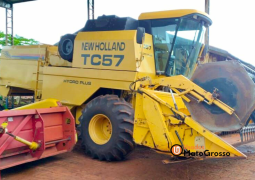 COLHEITADEIRA NEW HOLLAND TC57 – PLATAFORMA 19 PÉS PENEIRA NIVELANTE completo