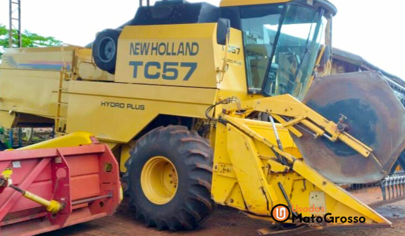 COLHEITADEIRA NEW HOLLAND TC57 – PLATAFORMA 19 PÉS PENEIRA NIVELANTE completo