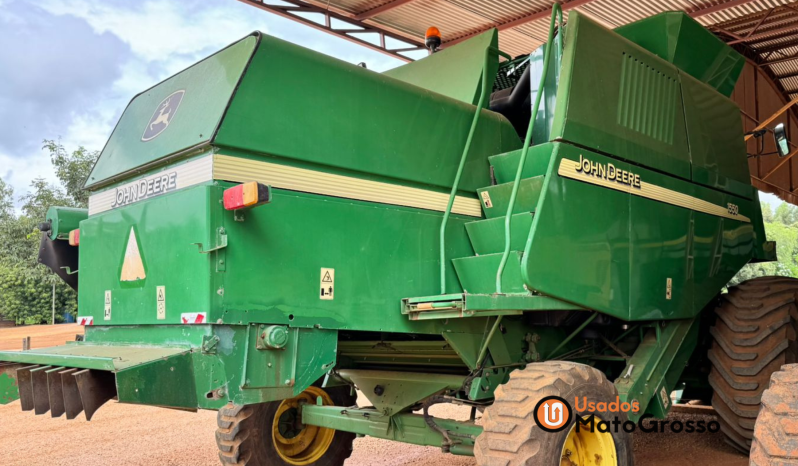 COLHEITADEIRA JOHN DEERE MODELO 1550 – PLATAFORMA 22 PÉS CARACOL completo