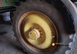 DISTRIBUIDOR DE NUTRIENTES JOHN DEERE M4040 DN completo