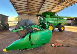 COLHEITADEIRA JOHN DEERE S680 – PLATAFORMA  40 PÉS DRAPER