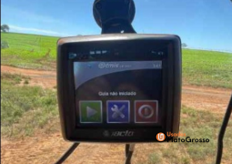 PULVERIZADOR JACTO 2500 – 28 METROS DE BARRA C/ PILOTO E GPS CORTE DE SEÇÃO completo