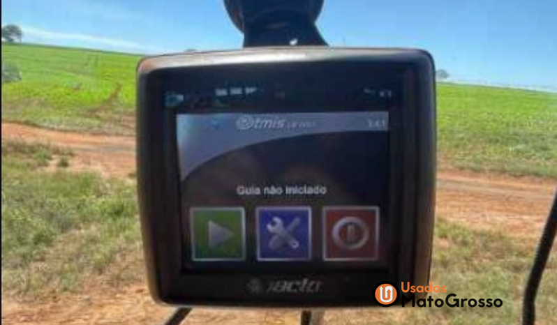 PULVERIZADOR JACTO 2500 – 28 METROS DE BARRA C/ PILOTO E GPS CORTE DE SEÇÃO completo