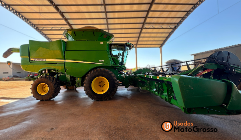 COLHEITADEIRA JOHN DEERE S680 – PLATAFORMA  40 PÉS DRAPER completo