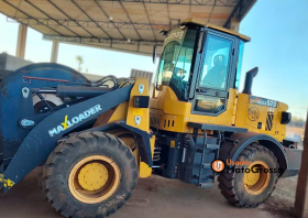 PÁ CARREGADEIRA MAXLOADER MAX920