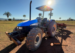 TRATOR NEW HOLLAND TL 85E