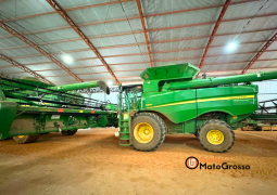 COLHEITADEIRA JOHN DEERE S680 – PLATAFORMA 40 PÉS DRAPER