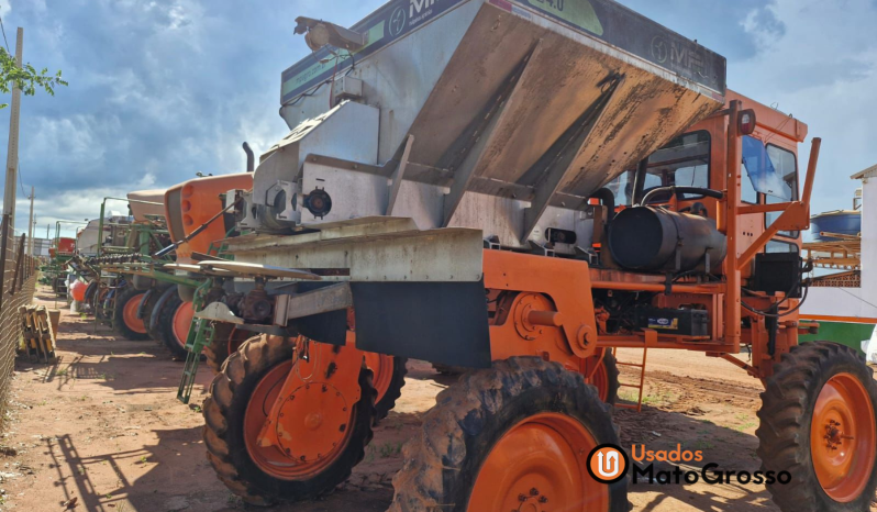 DISTRIBUIDOR MP AGRO 4.0 MONTADO EM JACTO CAPACIDADE 4.000 KG completo
