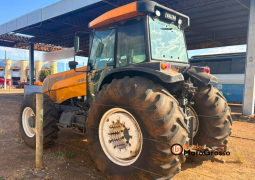 TRATOR VALTRA BH 180 completo