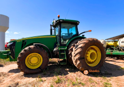 CONJUNTO TRATOR JOHN DEERE 8335R + PLANTADEIRA JOHN DEERE 2130 – 30 LINHAS X 0,45 CM completo